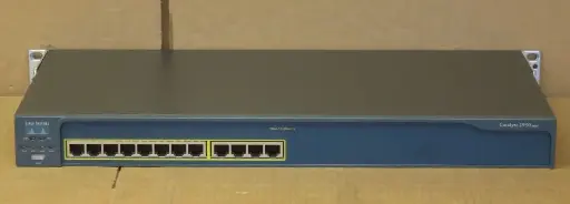 [P04-091] 12 Port 10/100 Catalyst Switch